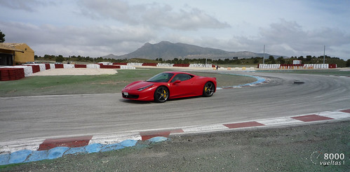 Prueba Ferrari 458 Italia (ojo modems 24fotos) 5544334571_bf822bd8a9