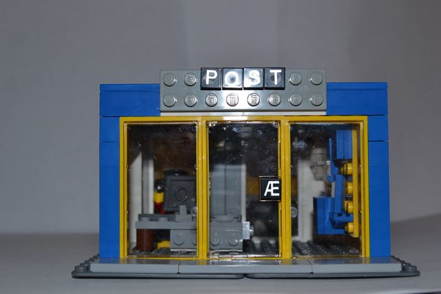 MOC: Post Office 5443748774_7d27b11342_z