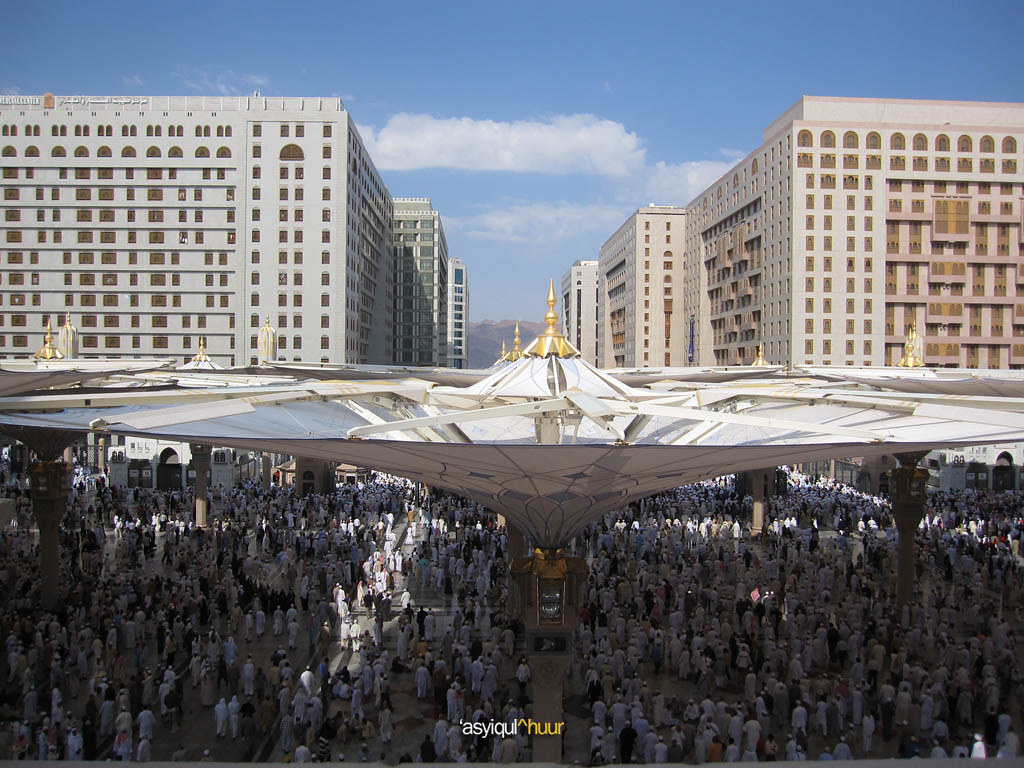 The Prophet's Mosque Al-Masjid Al-Nabawi - المسجد النبوي 5251501139_dfe46ac33b_b