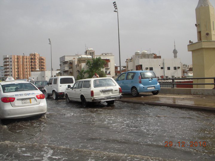  صور أمطار مدينة جدة 2011 م - 1432هـ  5408946876_622f035fcf_b