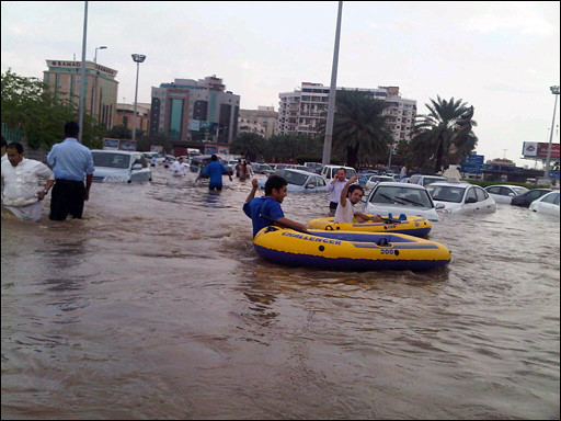  صور أمطار مدينة جدة 2011 م - 1432هـ  5408351181_e2b868757d_z