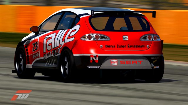 Die Einsatzfahrzeuge des Seat Leon Supercup 5469058529_2b6e5965e7_z