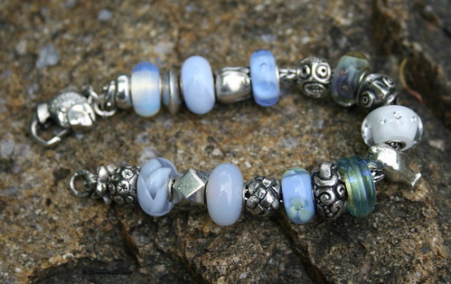 icy blue bracelet 5374789688_5966d13039