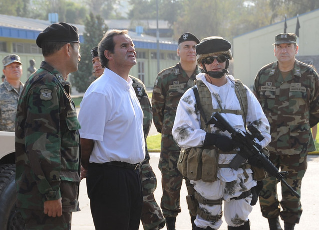 FUERZAS ARMADAS DE CHILE - Página 4 5427590759_926964b5e8_z