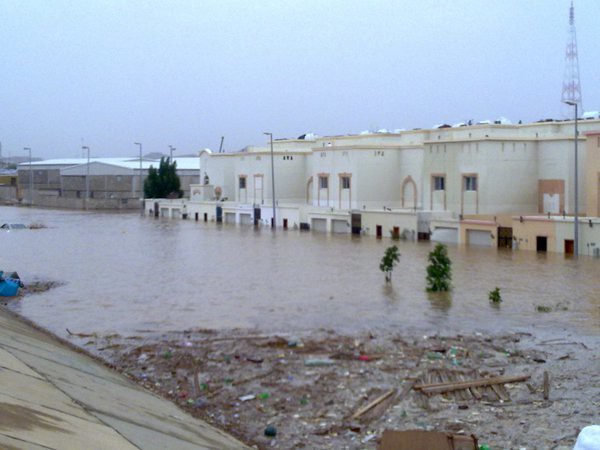  صور أمطار مدينة جدة 2011 م - 1432هـ  5408350637_1c57ac75f7_z