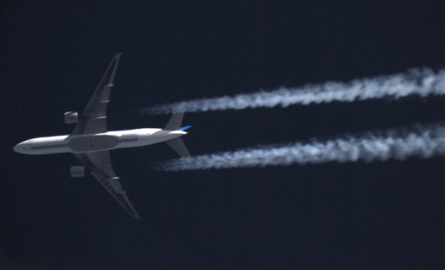 Contrail photos - Page 4 5303472479_a0793dbc4a_z