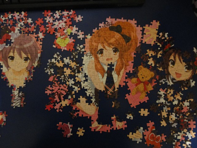 [Review] Puzzle 1,000 pzs, de la serie Suzumiya Haruhi no Yuutsu Muteki no Cosplay 5385634306_ded96495a7_z