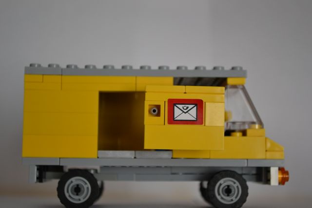 MOC: Post Office 5443749060_79fc295b1f_z