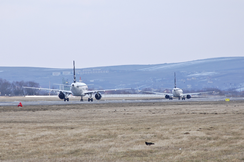 Aeroportul Cluj Napoca - Martie 2011   5503407658_f371362e00_o