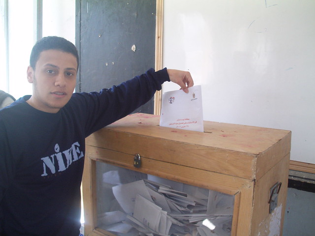 |◄بالصور اخبار يوم الأقتراع على الدستور من كافة مدن شمال سيناء|19/03/2011  5540350145_737d60011f_z