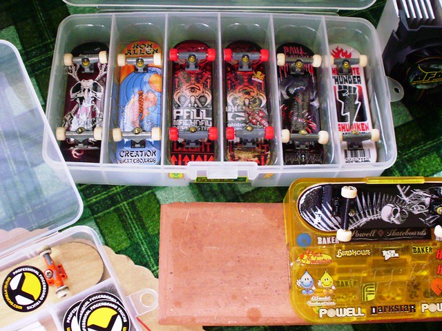 post your fingerboard case/box - Page 7 5382971647_abe364cfb9_z