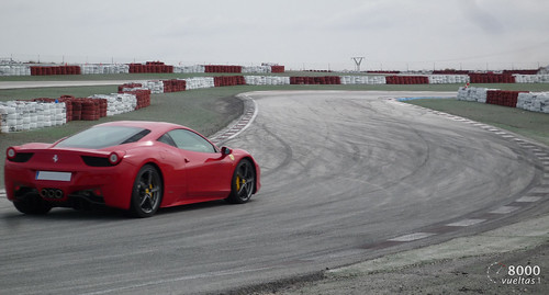 Prueba Ferrari 458 Italia (ojo modems 24fotos) 5544335197_7945c1b0e2