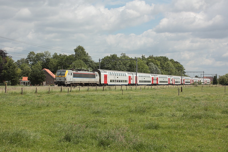 Création HLE 18 Siemens SNCB sur base Br193 Hobbytrain 7429770948_f561dd118b_c