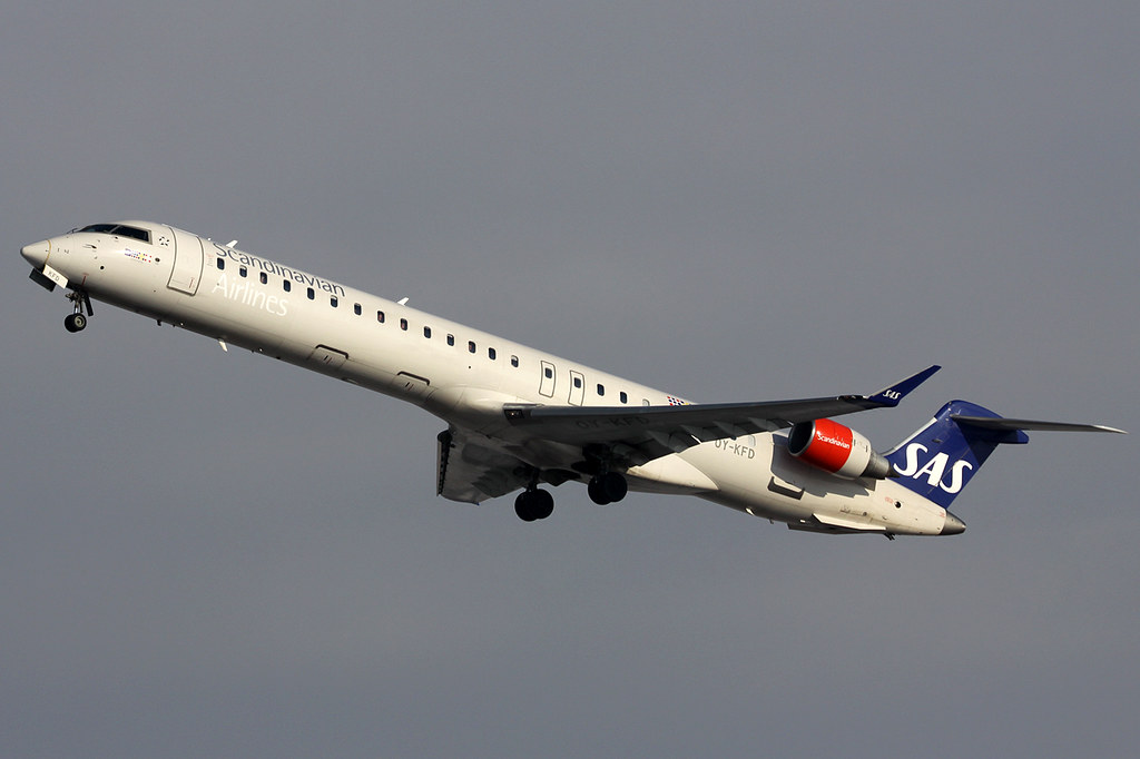 STR/EDDS Flughafen Stuttgart 8410985835_e483465dc3_b