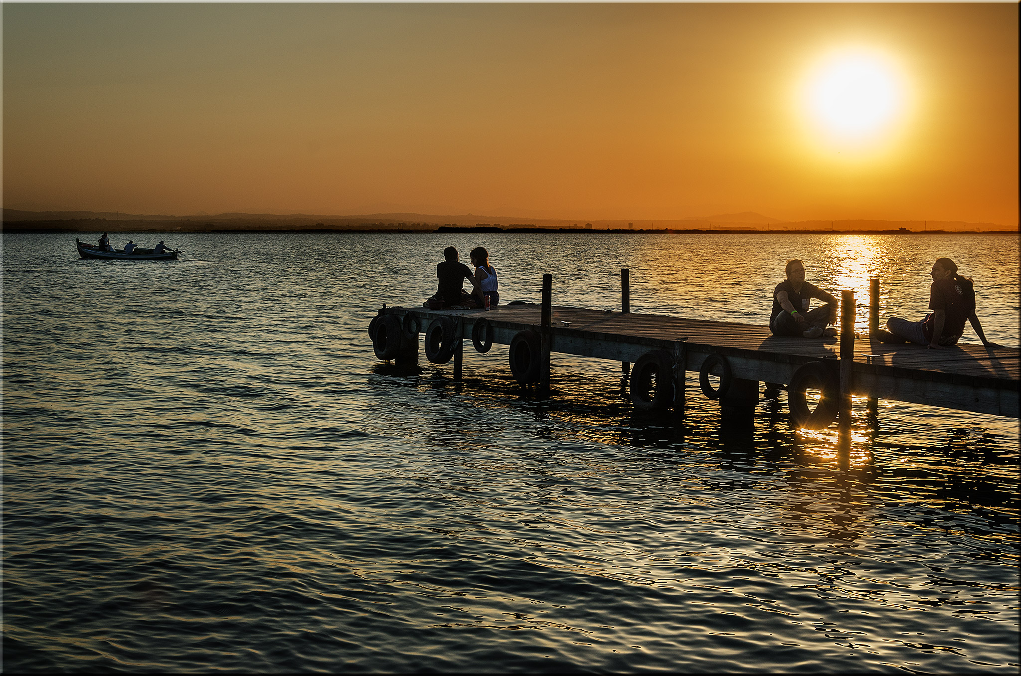 Atardecer en el embarcadero de la Albufera 9137253027_9178d5421c_o