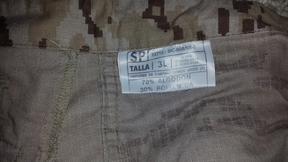 Spanish "Pixelado Árido" trousers 9488847091_ba1b91a141_b