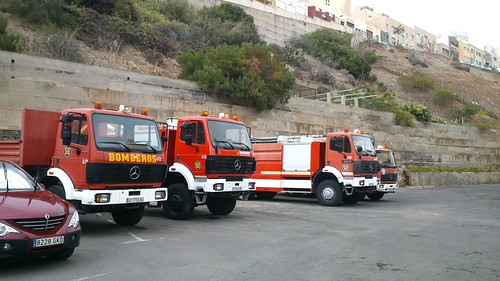 Bomberos de Canarias. 9308900575_7ea114fdee