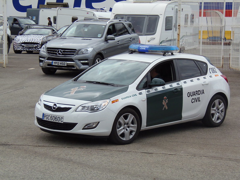 Opel Astra IV 7376809696_2769dbfcb8_c