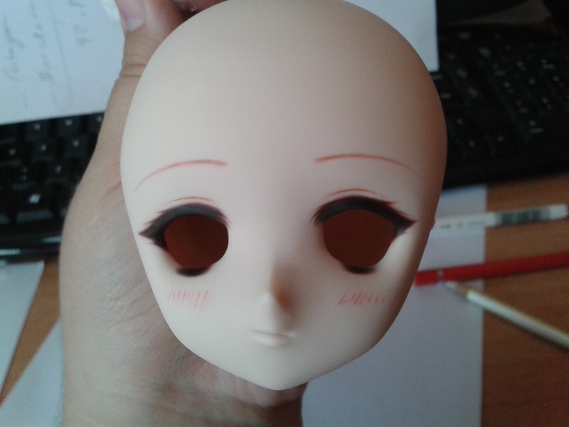 [Tutorial] Como maquillar una cabeza de Dollfie Dream , DD head 01 . 10002483675_082e11a940_c