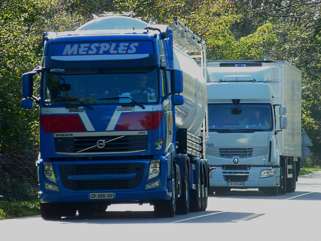 Volvo FH & Renault Premium