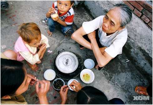 Cuộc sống trong khu ổ chuột ở Sài Gòn 9262359983_421f116358
