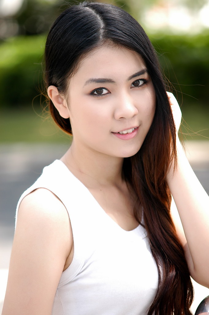 Girl xinh cute nhiều kỳ 5956317698_812a85dd0e_b