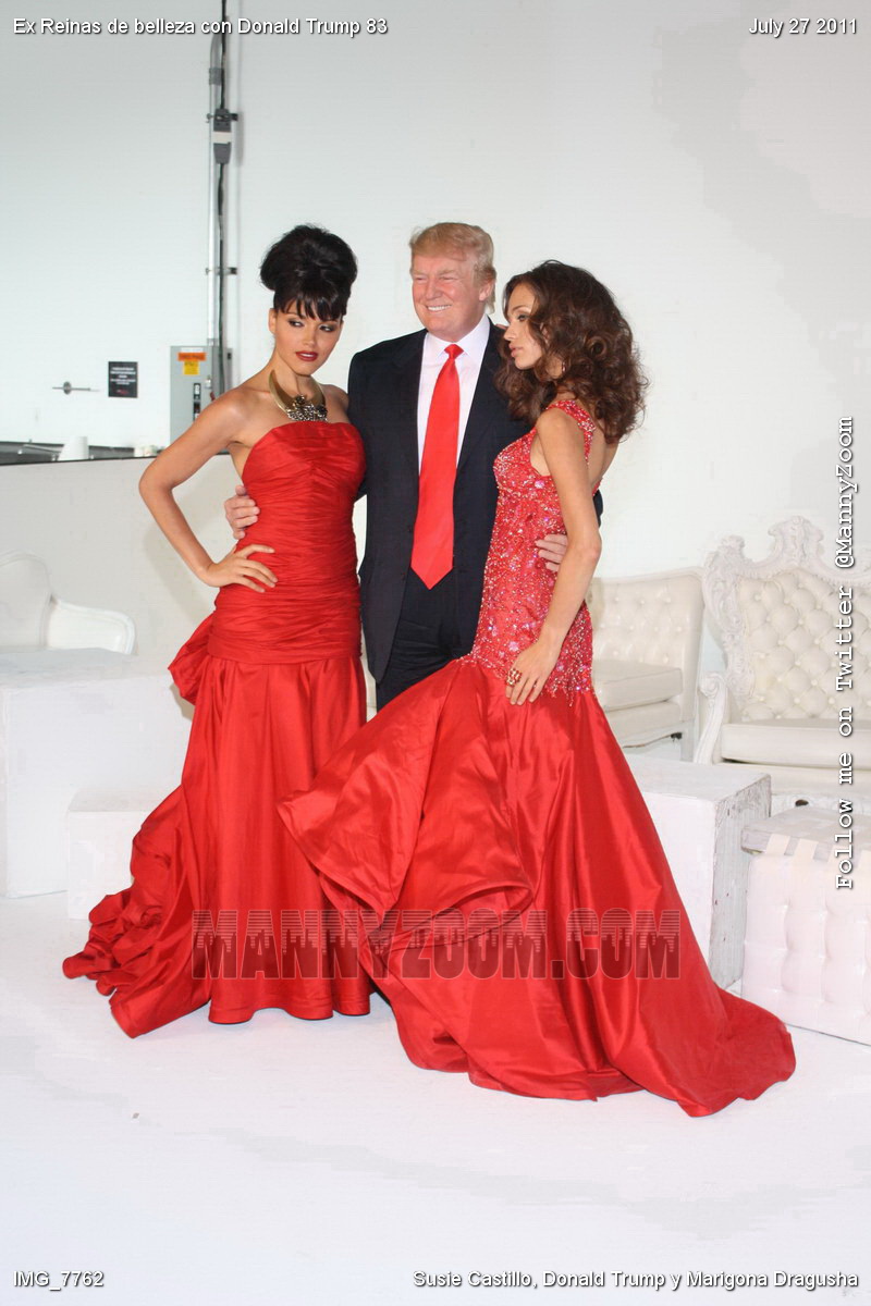 Former Miss Universe delegates in New York! - Page 2 5982976921_0da316e14b_o