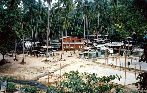 Bộ Sưu Tập...Nhìn Lại Những Chuyến Vượt Biển Tìm Tự Do & Trại Tỵ Nạn Pulau Bidong Thuở Ấy 6302238320_d7e6960088