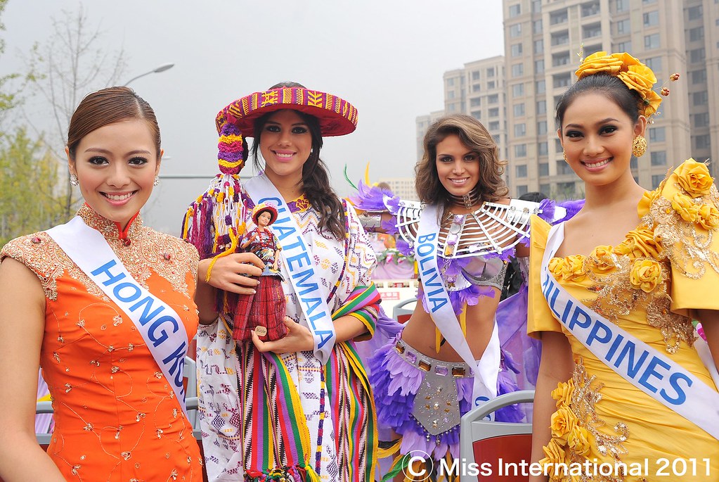 Pageant-mania COVERAGE**** MISS INTERNATIONAL 2011 -Evening Gown Preliminary/Swimsuit/Final Stretch!! - Page 14 6310119156_89c09e38a2_b