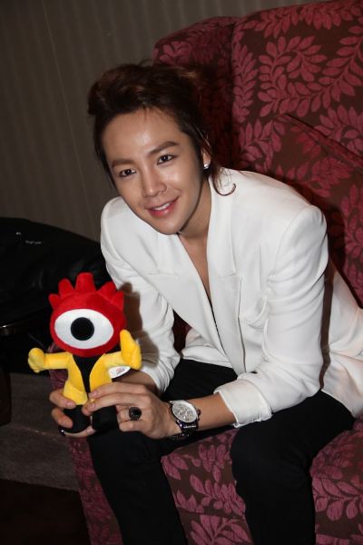  장근석 / Jang Geun Suk # 1 - Pagina 30 5927161582_916b0a6d26_z