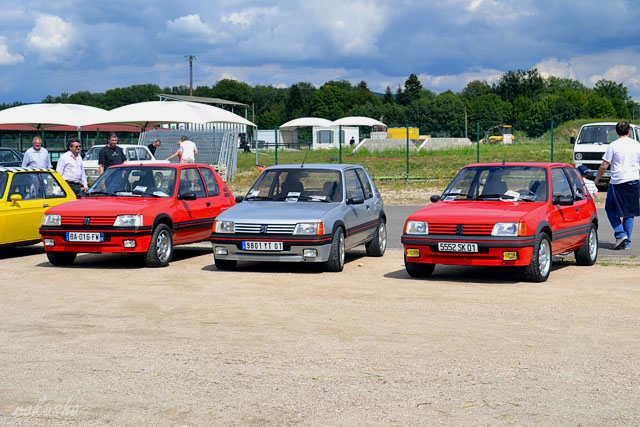 Vehicules d'exception Bourg en Bresse 24/07/11 - Page 4 5973739134_2e14eae6b7_o_d