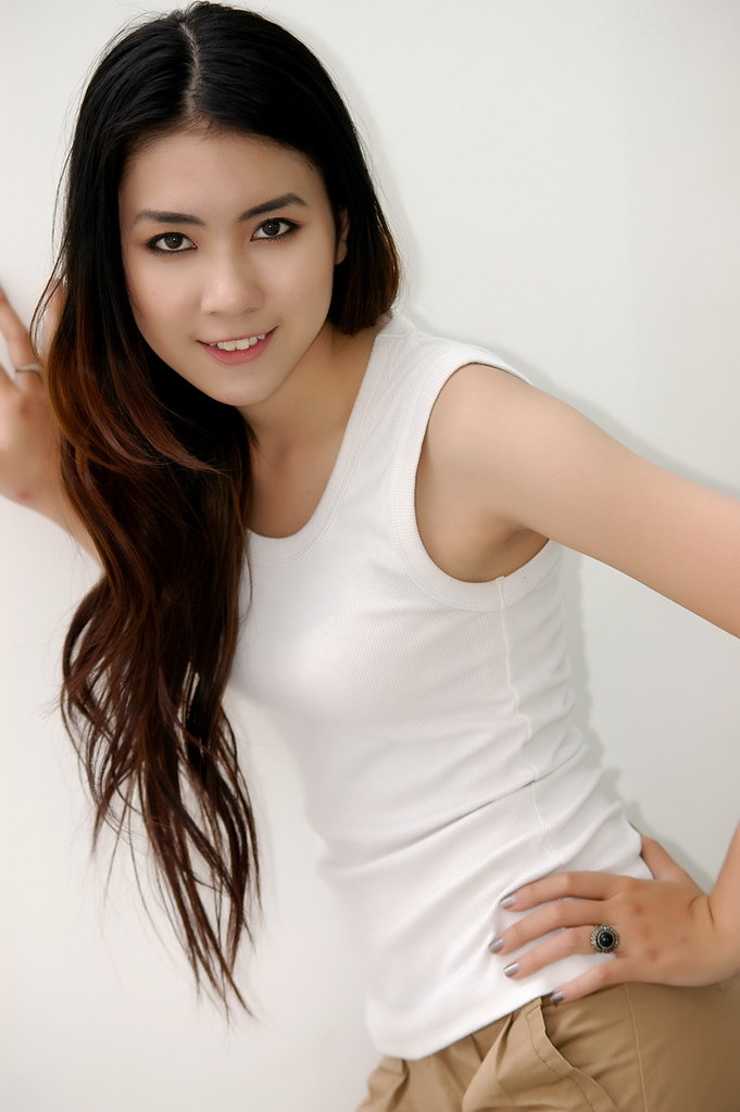 Girl xinh cute nhiều kỳ - Page 2 5986719431_2a07516998_b