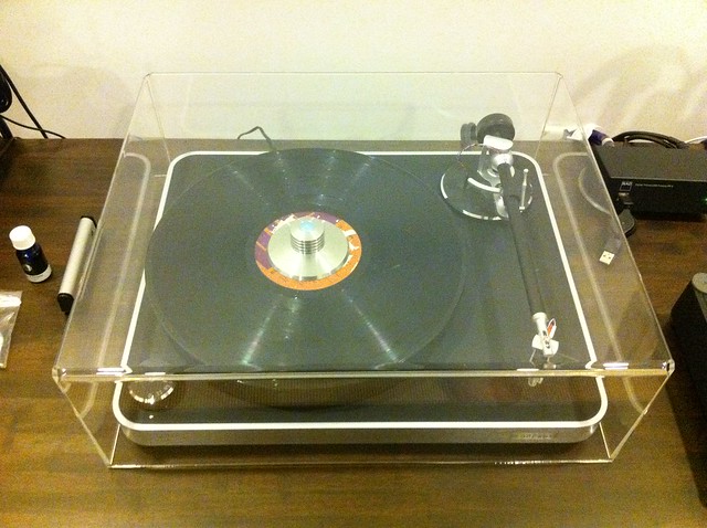 .....And Then There Was Light....the Clearaudio Concept turntable 6162407457_6b6c841da1_z