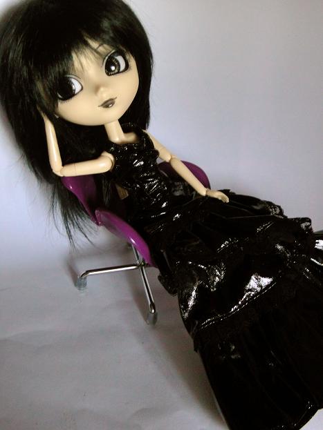 Abby y su vestido negro 6124937802_e02b1cf5f2_o