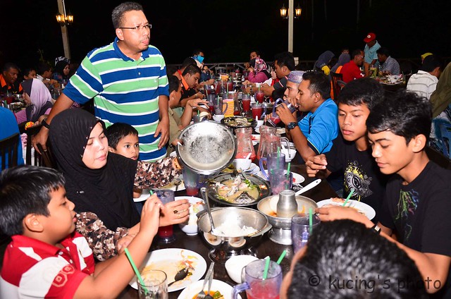 MAJLIS BERBUKA PUASA DI RESTOREN SINAR MESRA, KUANTAN - Page 5 6062217144_5b3afb7d6e_z