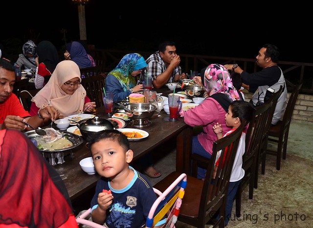 MAJLIS BERBUKA PUASA DI RESTOREN SINAR MESRA, KUANTAN - Page 5 6061686431_d87609e830_z