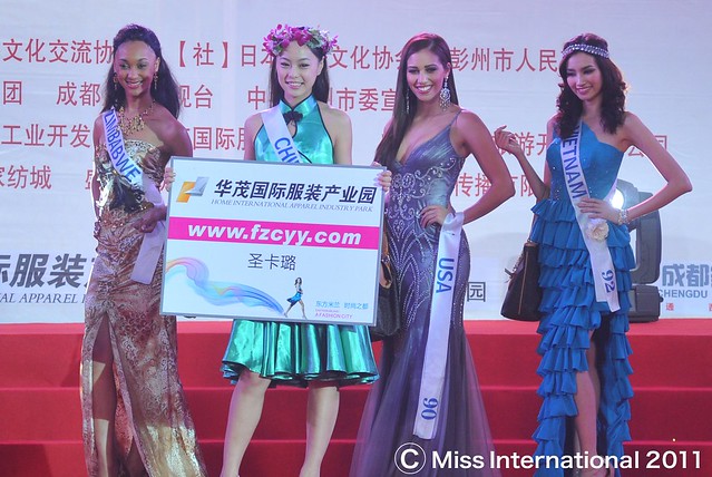 Tổng hợp hoạt động của Trúc Diễm tại Miss International 2011 6301070959_0425546320_z