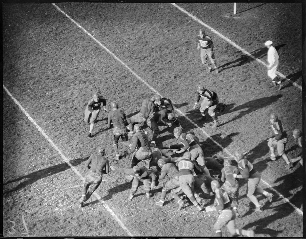 Giants & Boston Redskins 1933 6127304386_1ccae42511_b