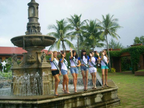 Pageant Mania - Miss Earth 2011 Coverage- Daily Updates!!! - Page 12 6414358887_346f6855ce