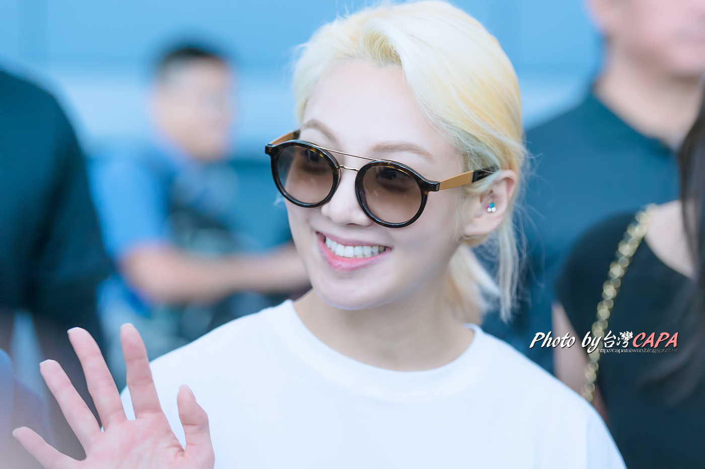 [PIC][05-07-2016]HyoYeon khởi hành đi Đài Loan để tham dự sự kiện của thương hiệu "Absolute New York" vào sáng nay 27482538084_99cc5a340c_o