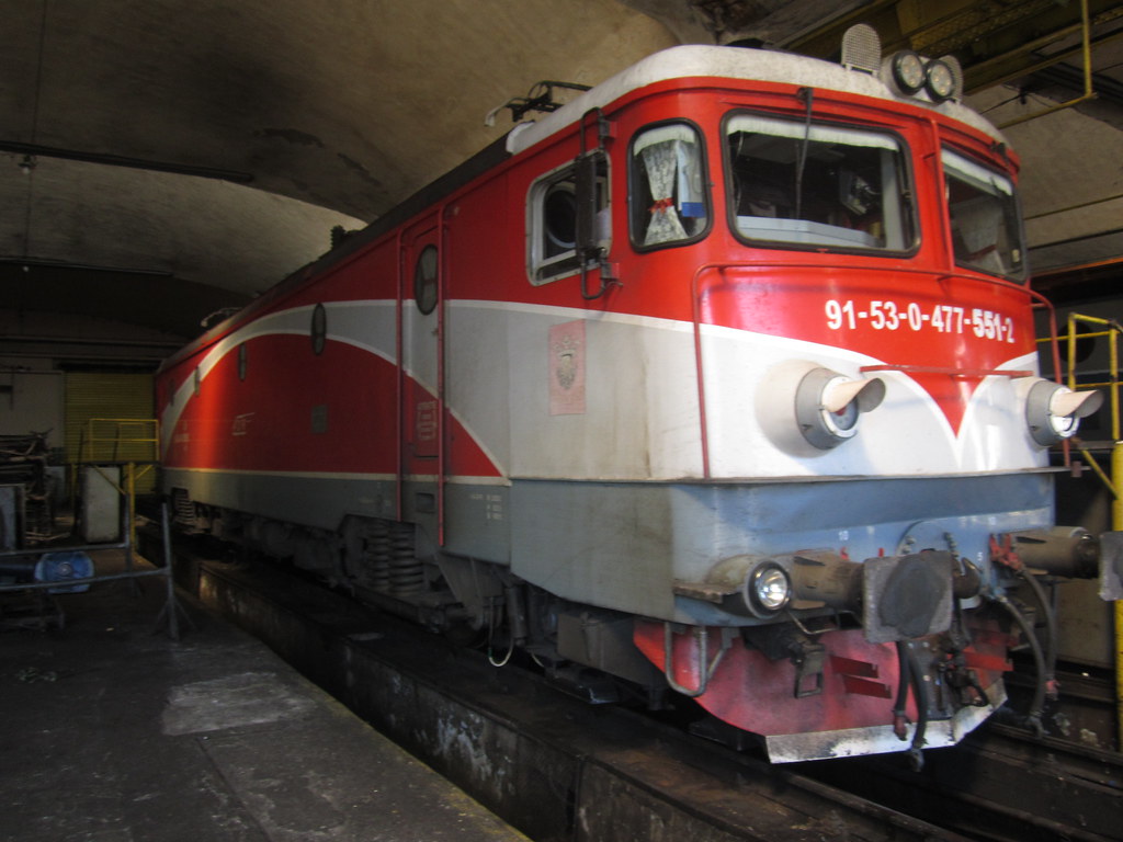 Depoul de Locomotive - Brasov 9362154353_dd1635c2a6_b