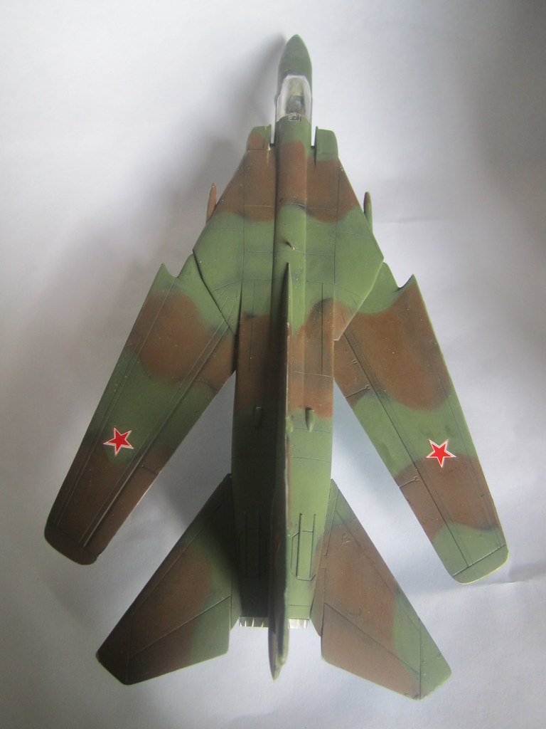 [1/72] MiG-27 (Academy) 6410639241_0a7ac00403_b