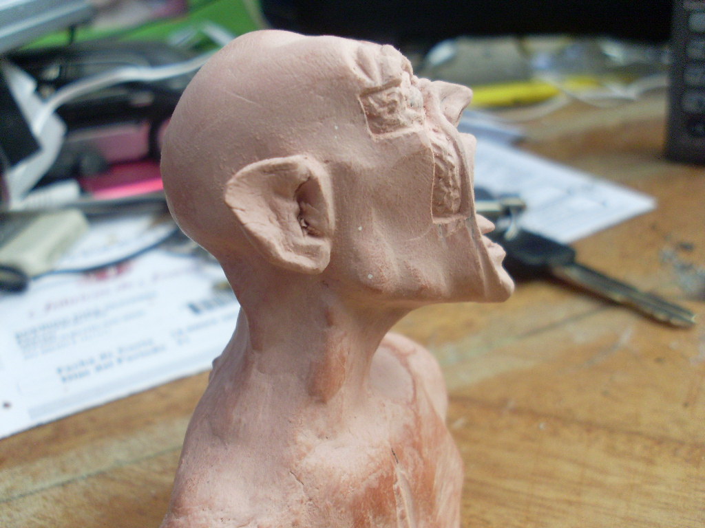 MODELADO BUSTO VAMPIRO "TERMINADO" 6555882171_7e03d1aa57_b