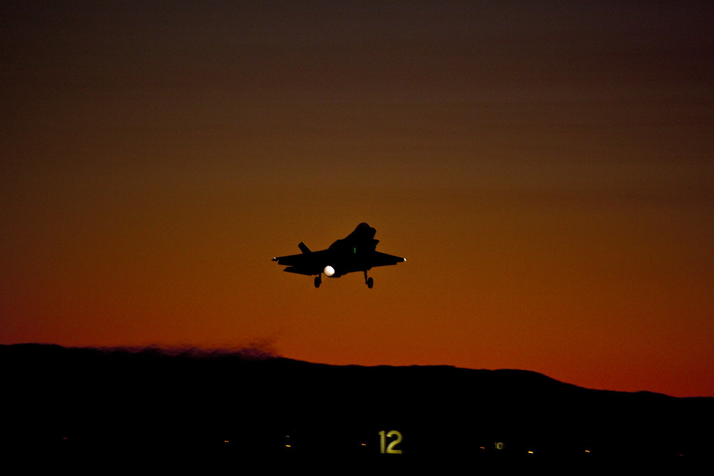 Lockheed F-35 Lightning II - Página 7 6726150785_c59454342b_b