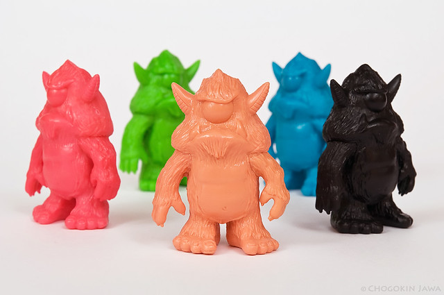 OMFG! Le retour des mini-figs monochromes !!! 6852656863_163b49d239_z