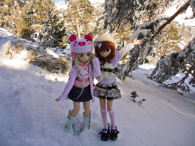 Maria & Noumi en la nieve <33!! (DD) 6816443962_42cdf07866_z