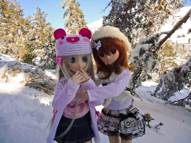 Maria & Noumi en la nieve <33!! (DD) 6962541753_5deaf00985_z