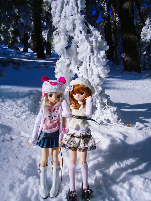 Maria & Noumi en la nieve <33!! (DD) 6962555997_c06288f2f7_z