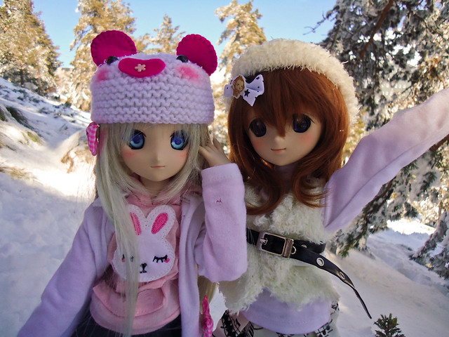 Maria & Noumi en la nieve <33!! (DD) 6962568957_58842623b1_z