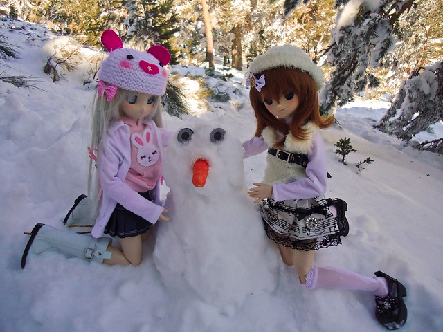 Maria & Noumi en la nieve <33!! (DD) 6962830531_00e59c23e0_z